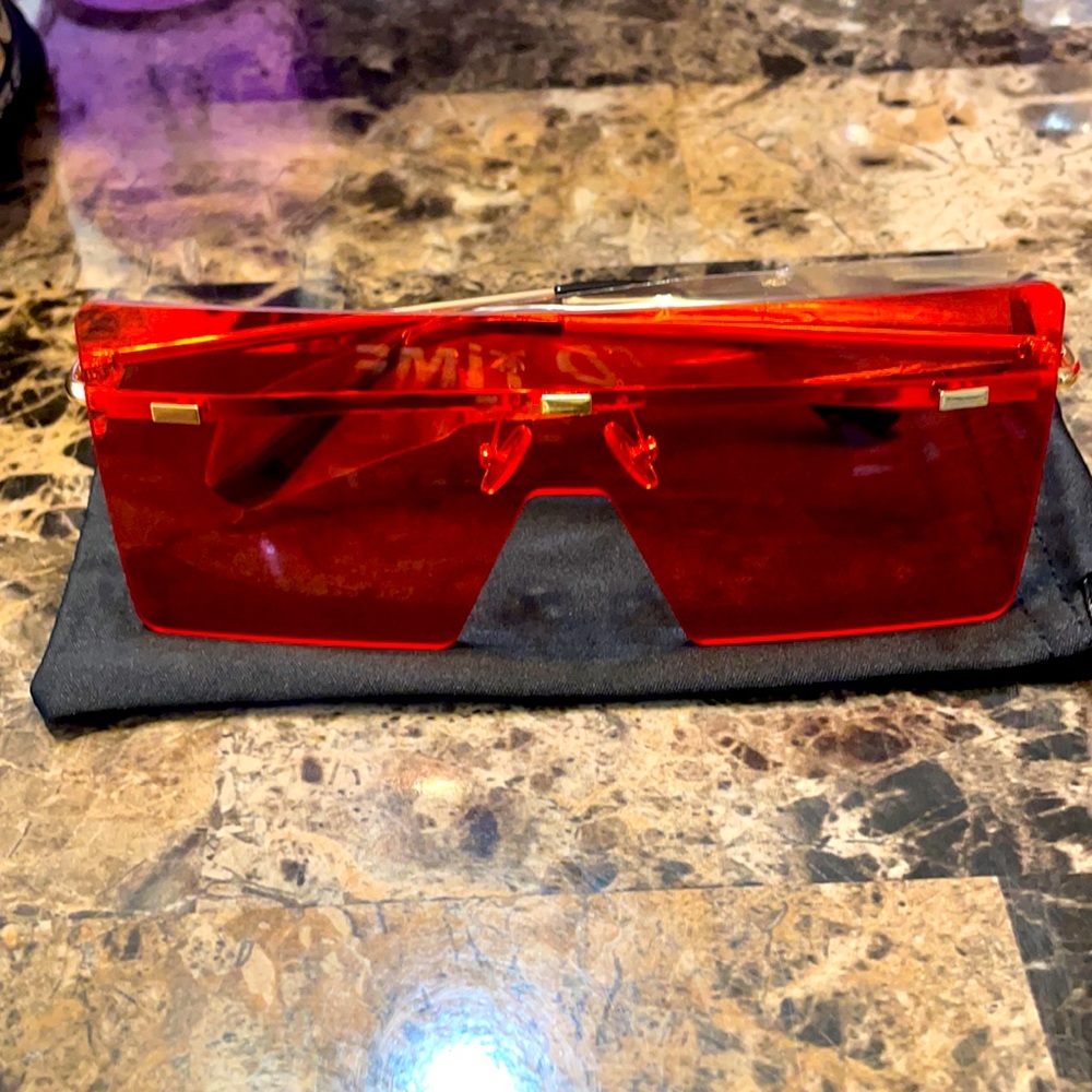 Stylish Sunglasses 🕶